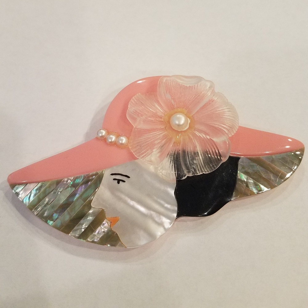 80's MOP Lady Vintage Pin - Picture 5 of 6